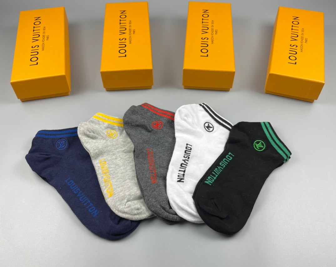 Louis Vuitton Neutral Fine Stripe Cuffs Ankle Socks, image 3