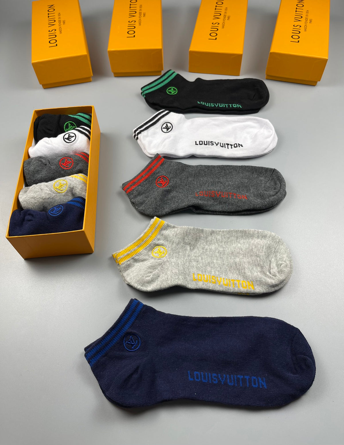 Louis Vuitton Neutral Fine Stripe Cuffs Ankle Socks, image 8