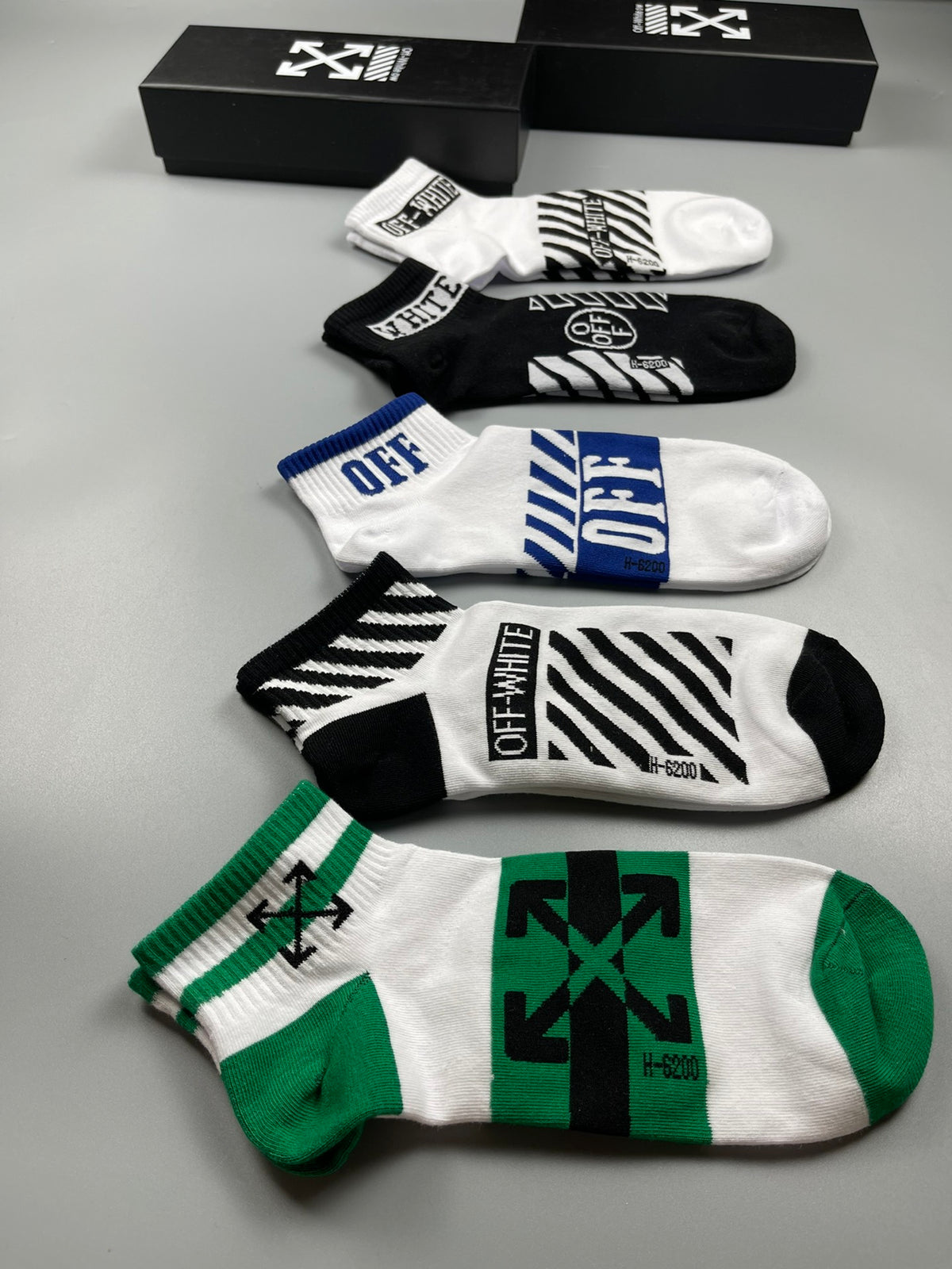 Off-White Black White Green Mixed Graphic Panels Ankle Socks, image 8