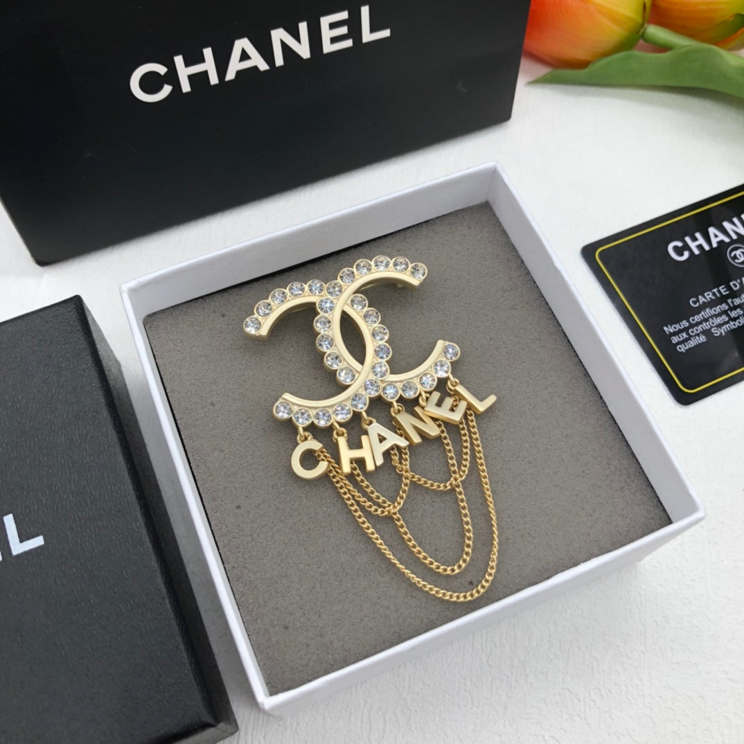 Chanel style brooches - product photo 1