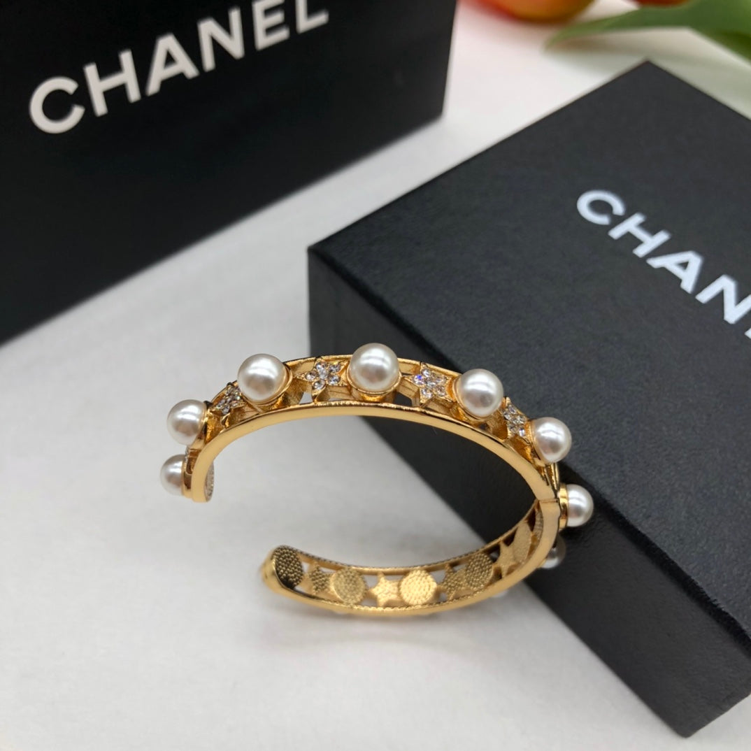 Chanel style bracelets - product photo 3