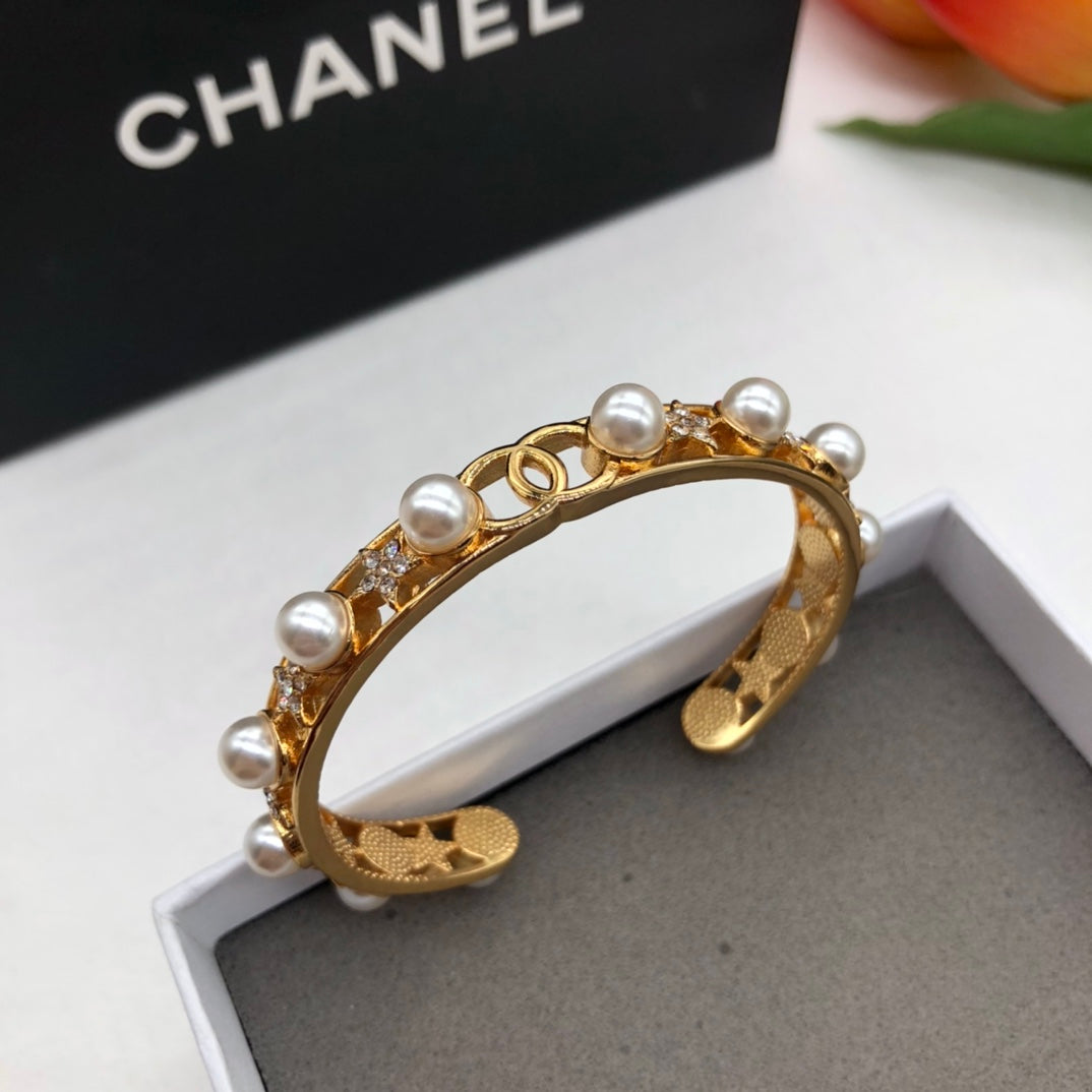 Chanel style bracelets - product photo 6