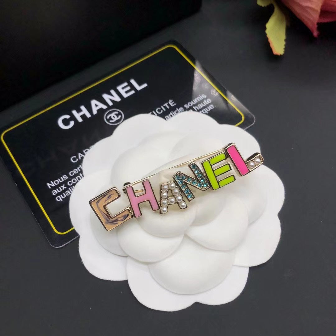 Chanel style brooches - product photo 1