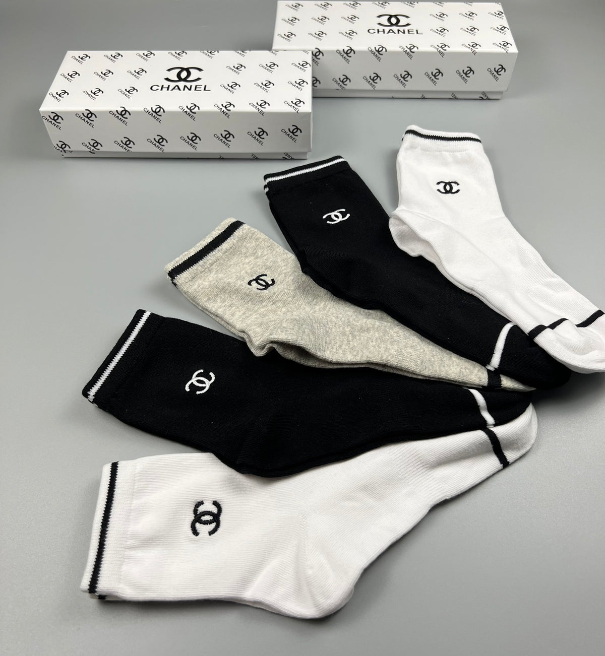 Chanel Black White Plain Contrast Cuffs Ankle Socks, image 9