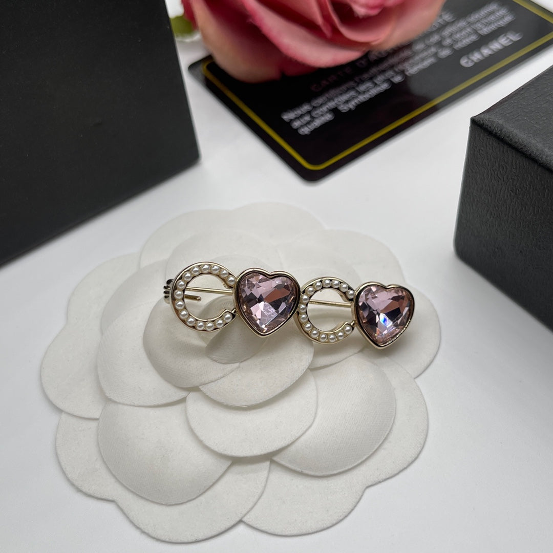 Chanel style brooches - product photo 1
