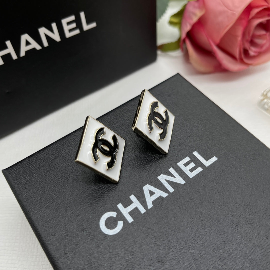 Chanel style earrings - product photo 2