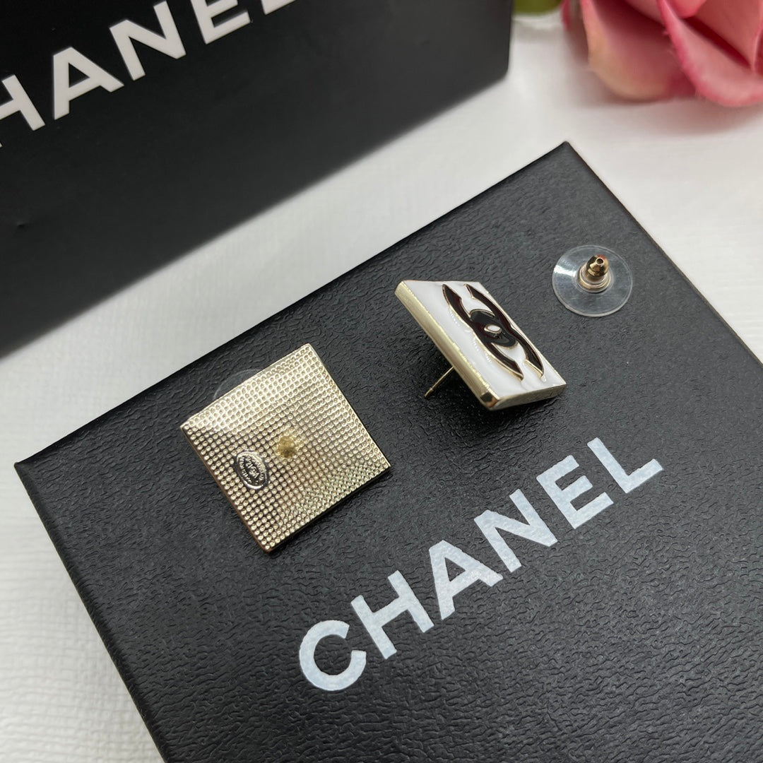 Chanel style earrings - product photo 4