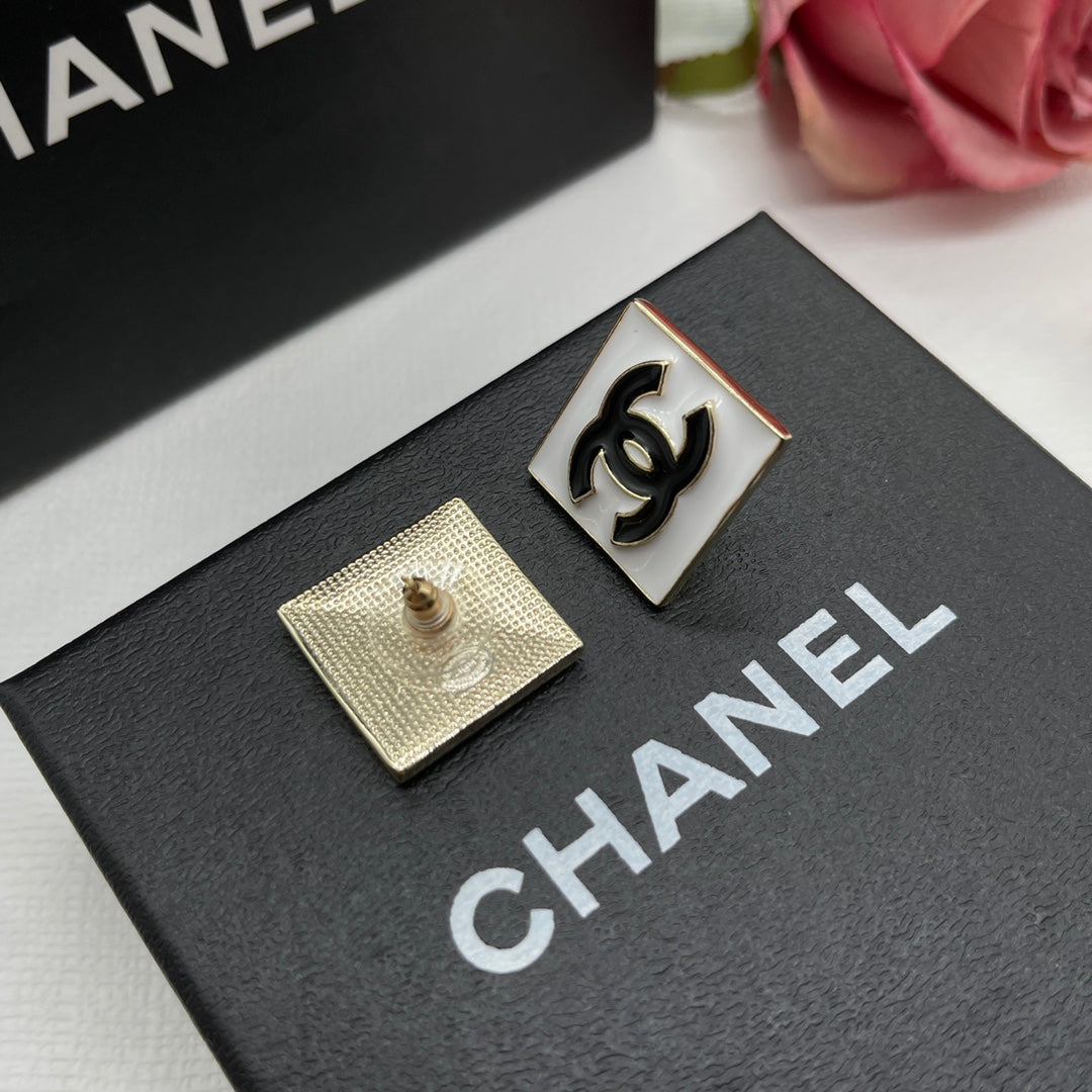 Chanel style earrings - product photo 5