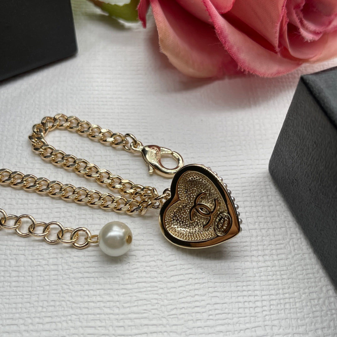 Chanel style bracelets - product photo 6