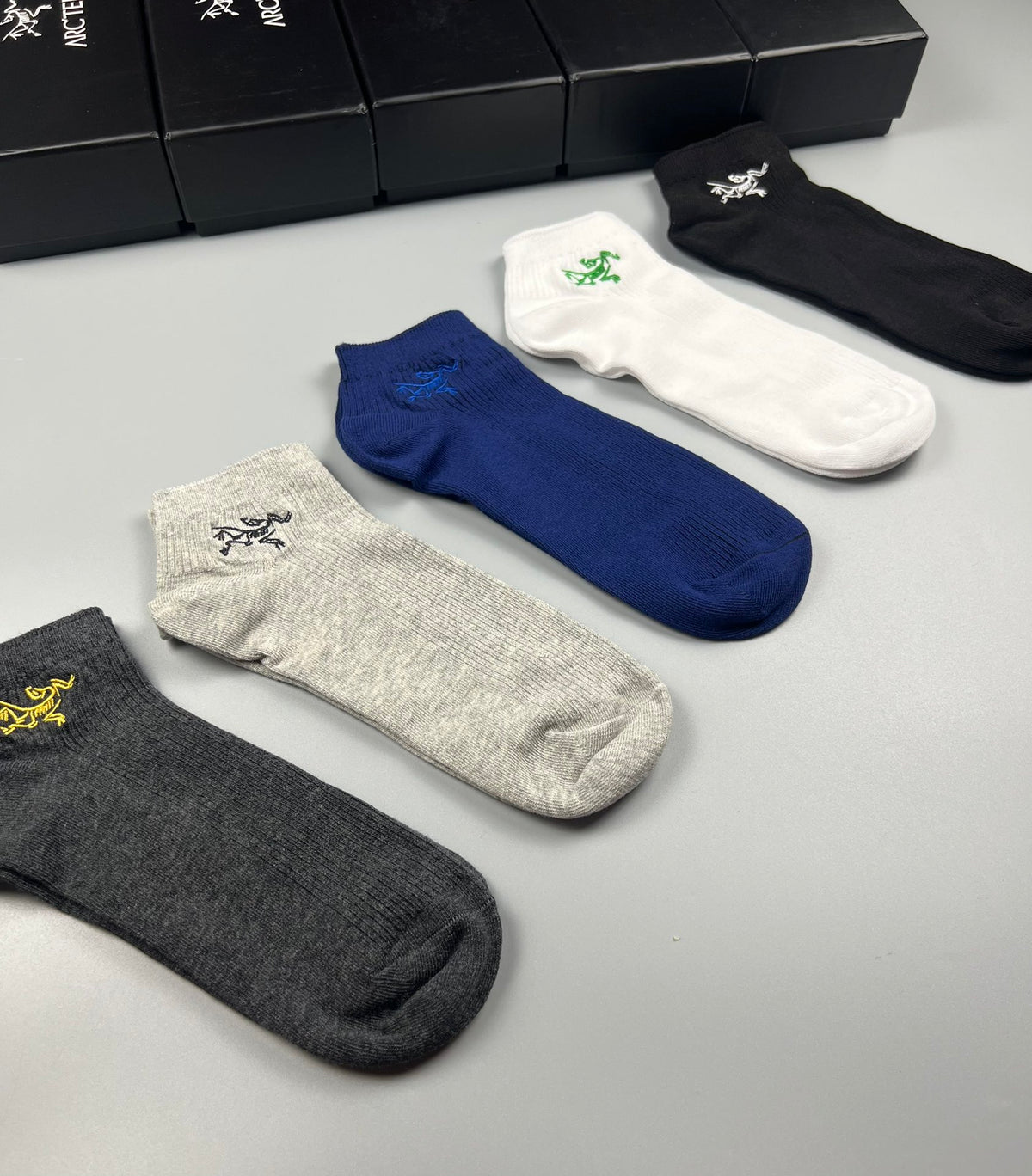 Arc'teryx White Blue Grey Small Ankle Bird Ankle Socks, image 5