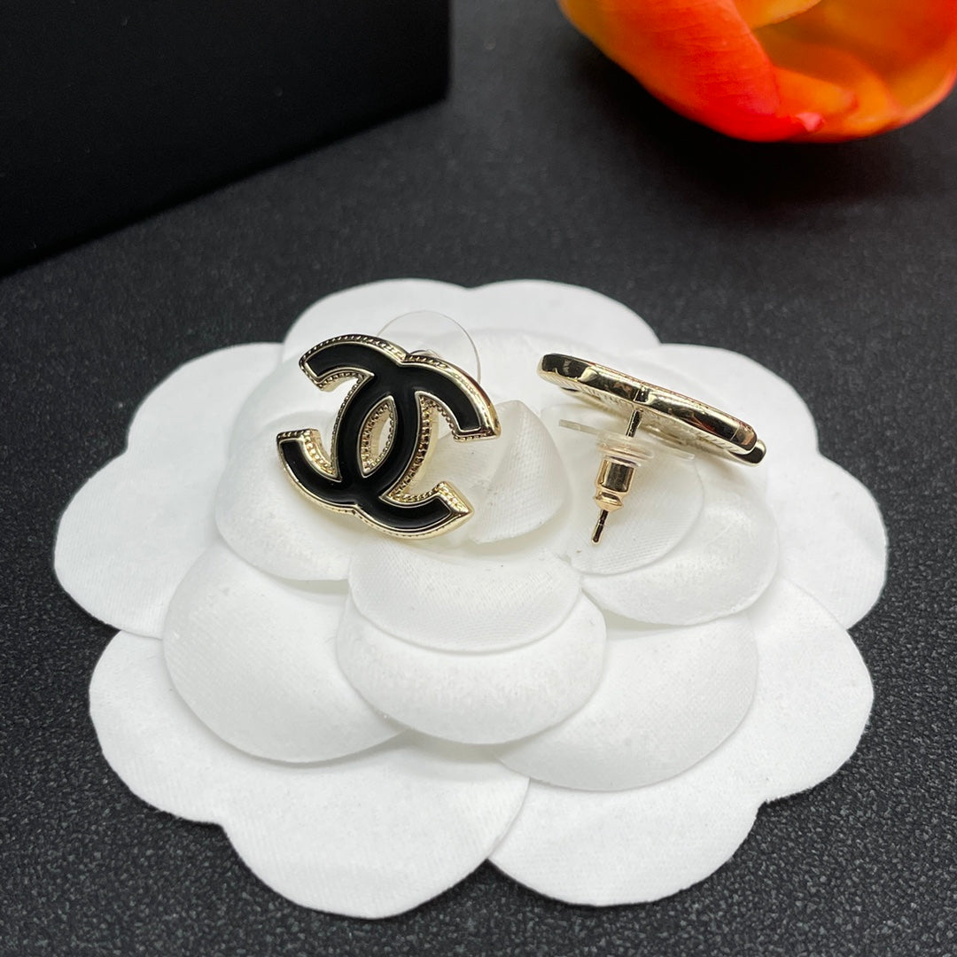 Chanel style earrings - product photo 4