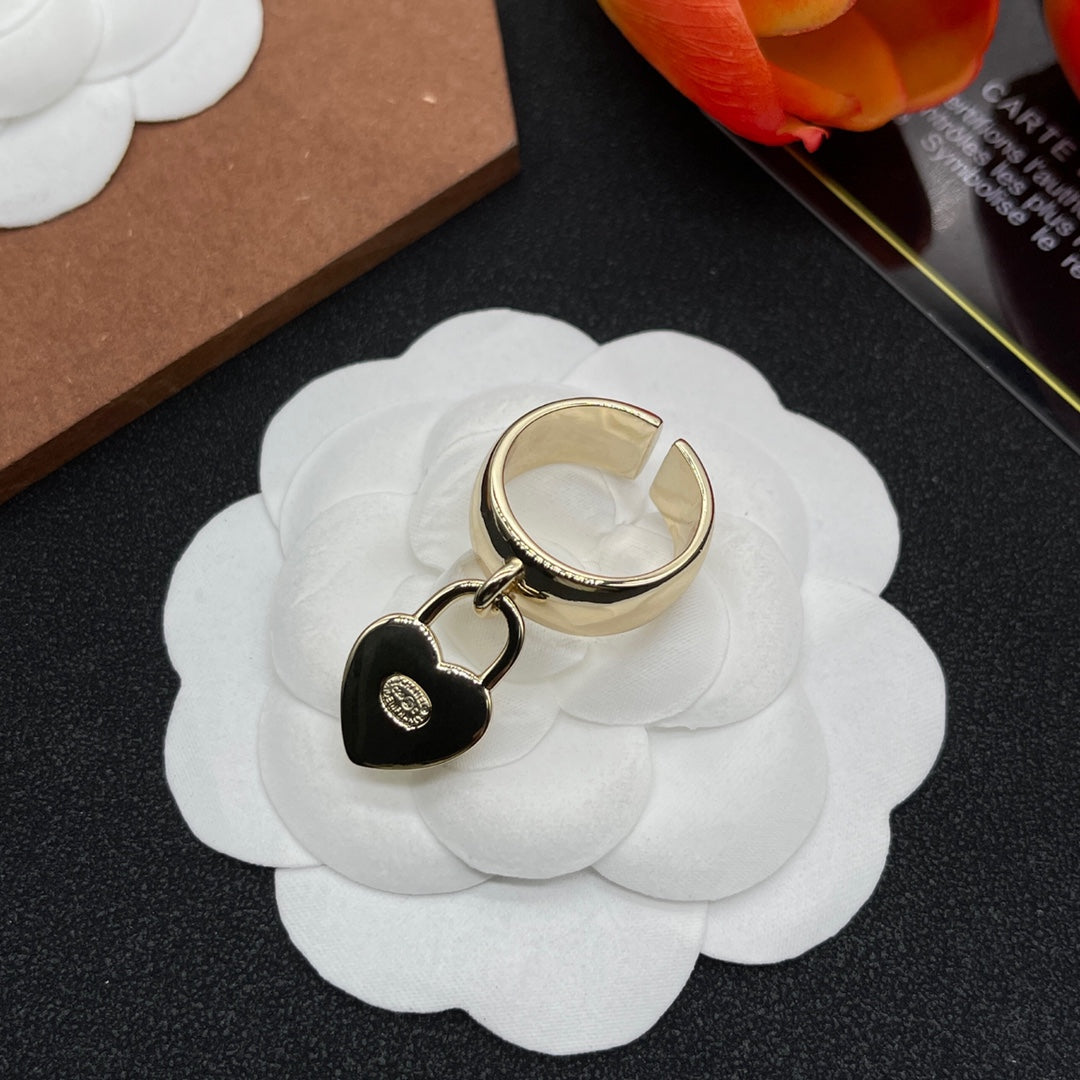 Chanel style rings - product photo 4