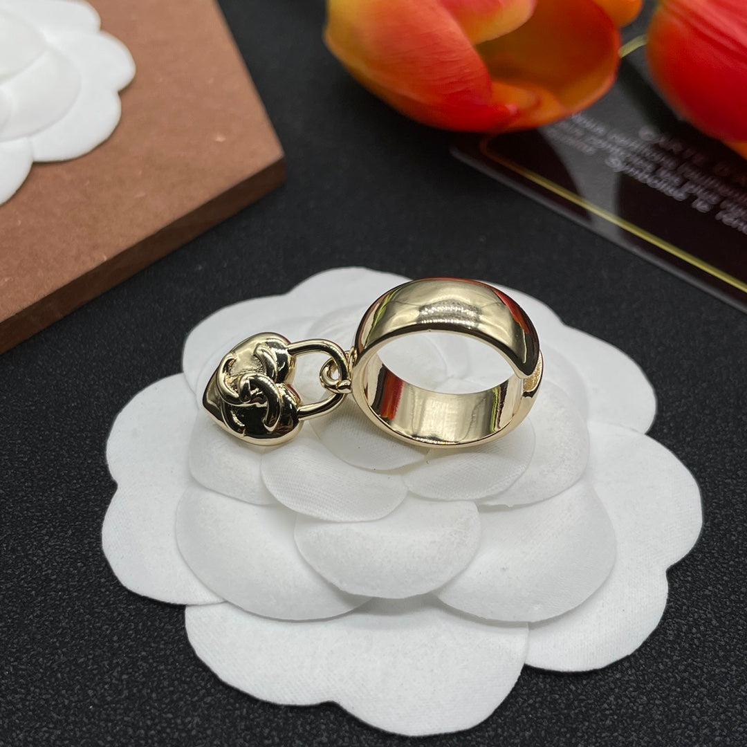 Chanel style rings - product photo 3
