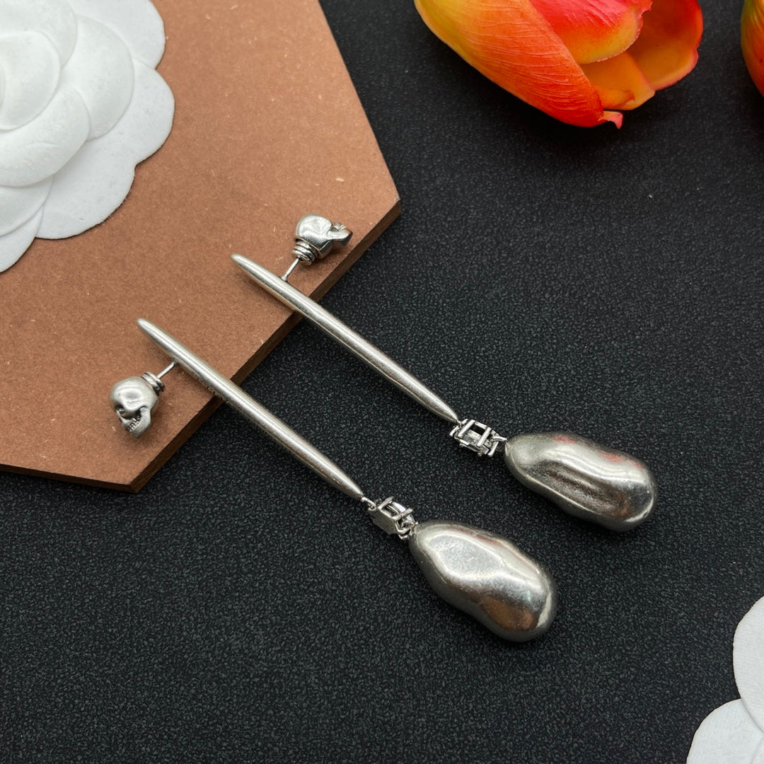 Alexander McQueen Sculpted Pin Drop earrings in Silver Tone, detail view 5