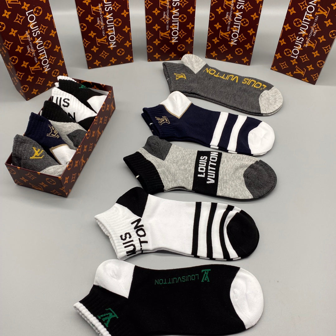 Louis Vuitton Black White Large Letter Graphic Ankle Socks, image 3