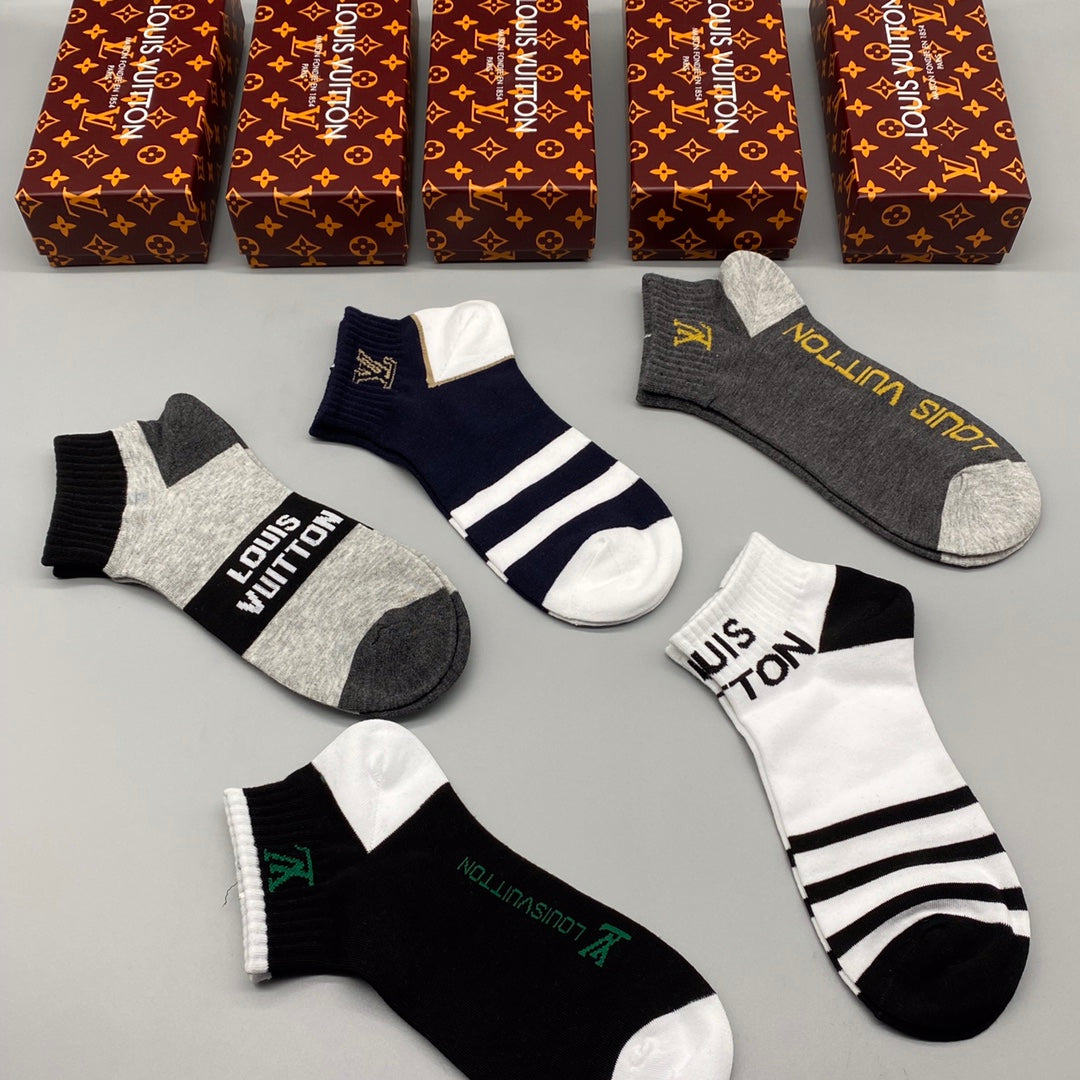 Louis Vuitton Black White Large Letter Graphic Ankle Socks, image 7
