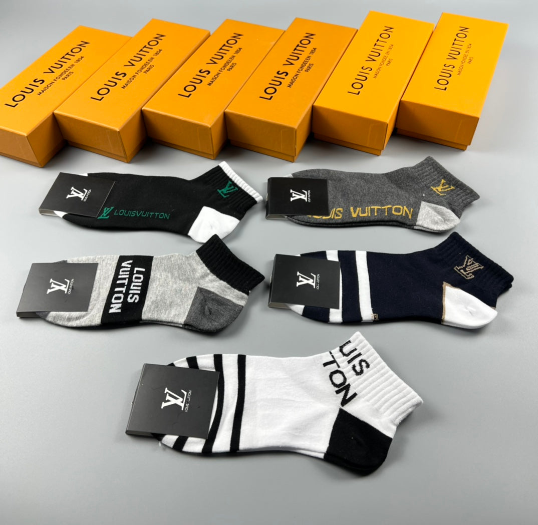 Louis Vuitton Black White Grey Broad Letter Bands Ankle Socks, image 5