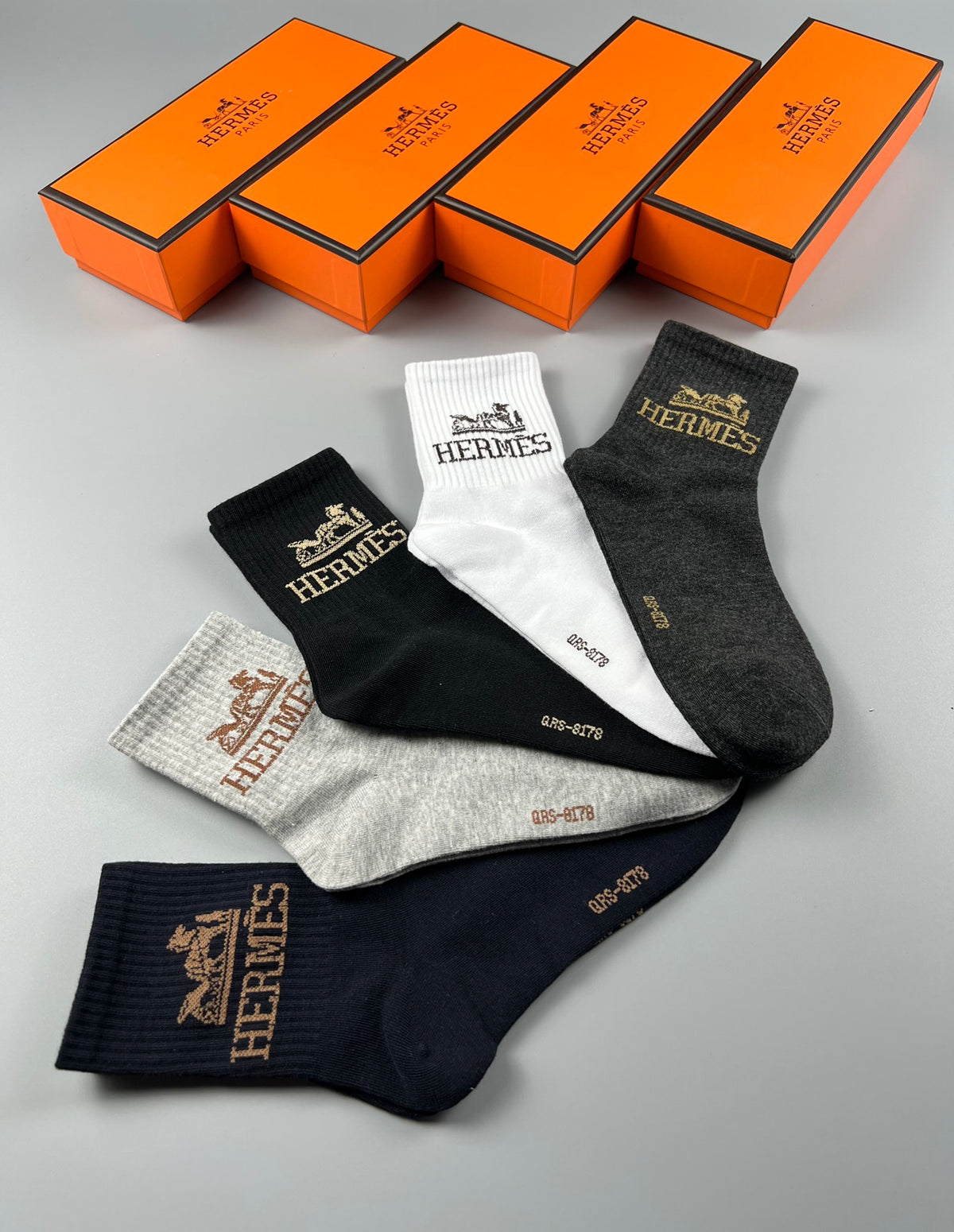 Hermès Neutral Small Ankle Motif Ankle Socks, image 8