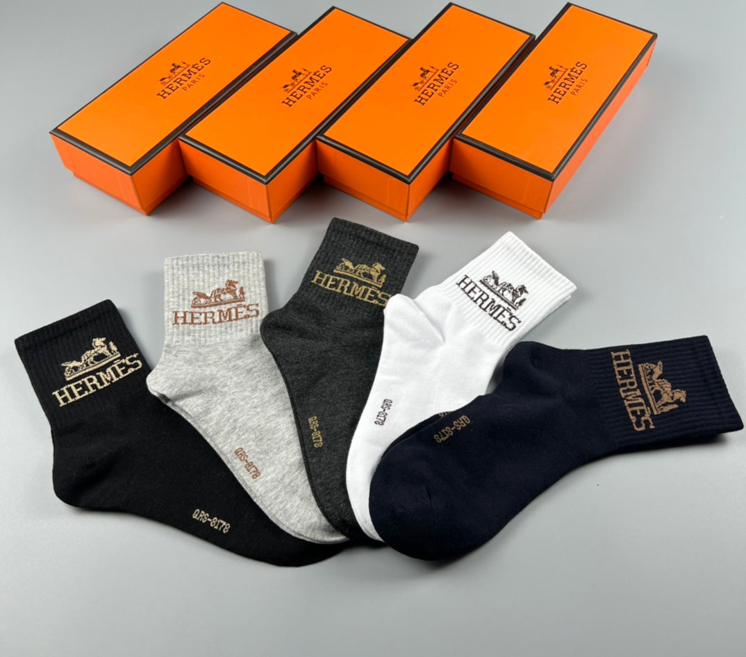 Hermès Neutral Small Ankle Motif Ankle Socks, image 3