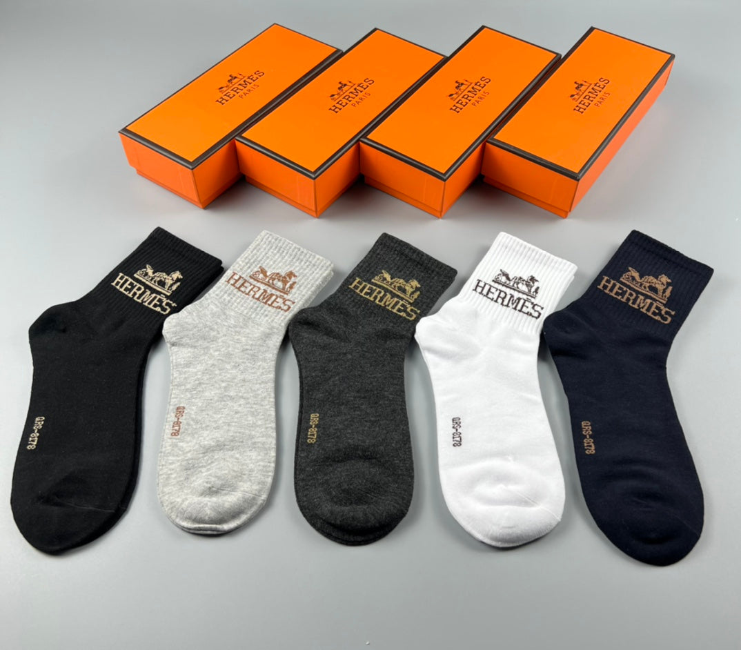 Hermès Neutral Small Ankle Motif Ankle Socks, image 4
