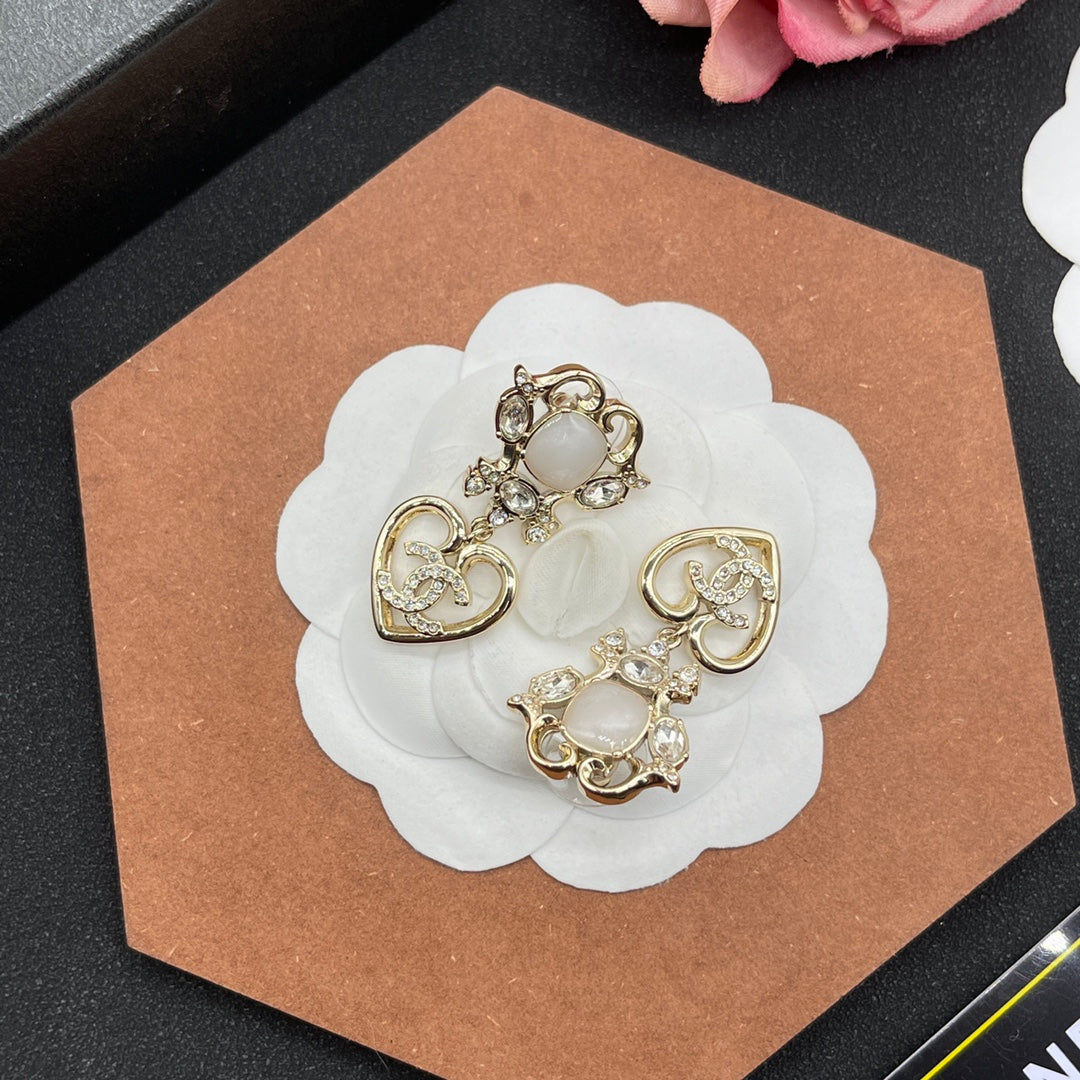 Chanel style earrings - product photo 3