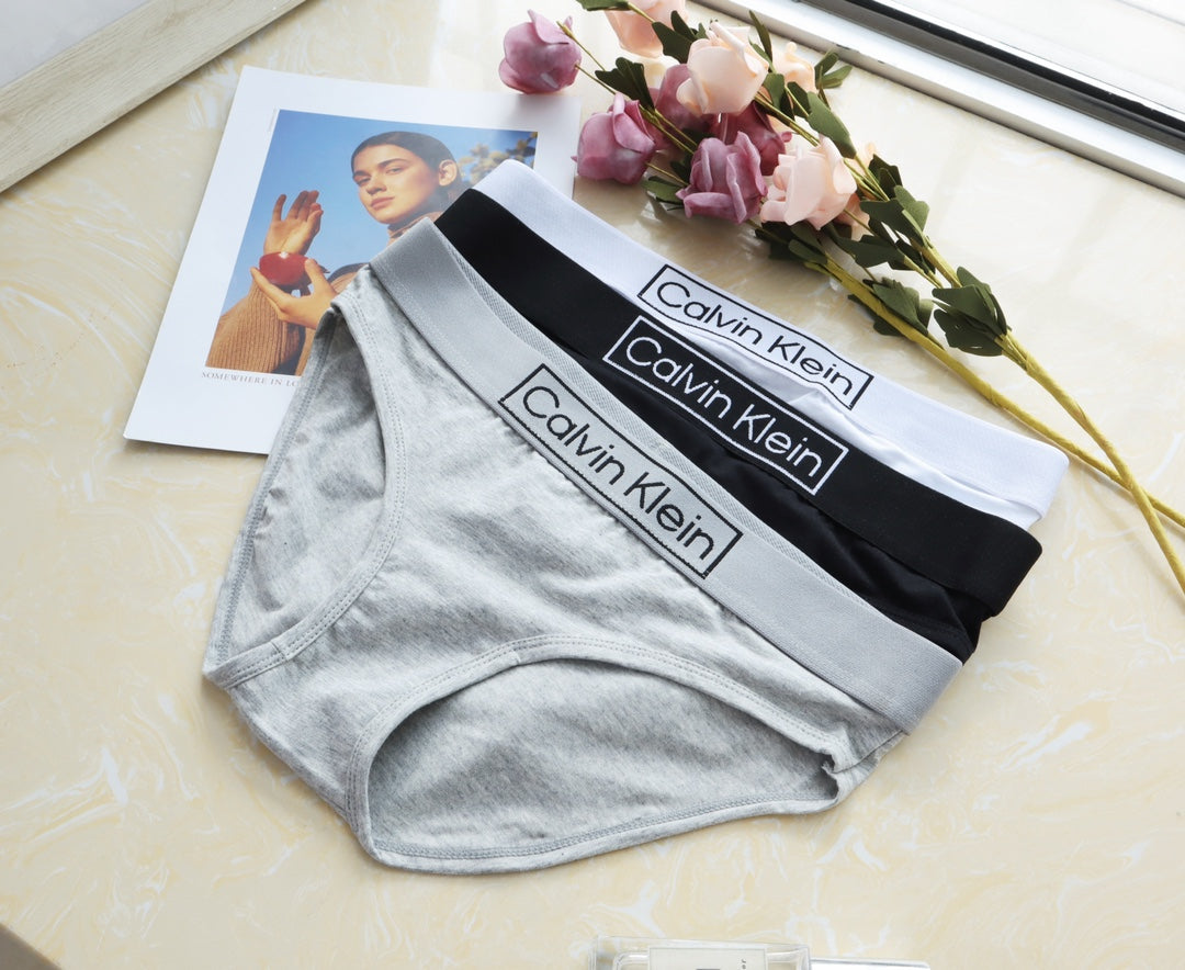 Calvin Klein White Triangle Hanging Set Bralette and Brief Set, image 4
