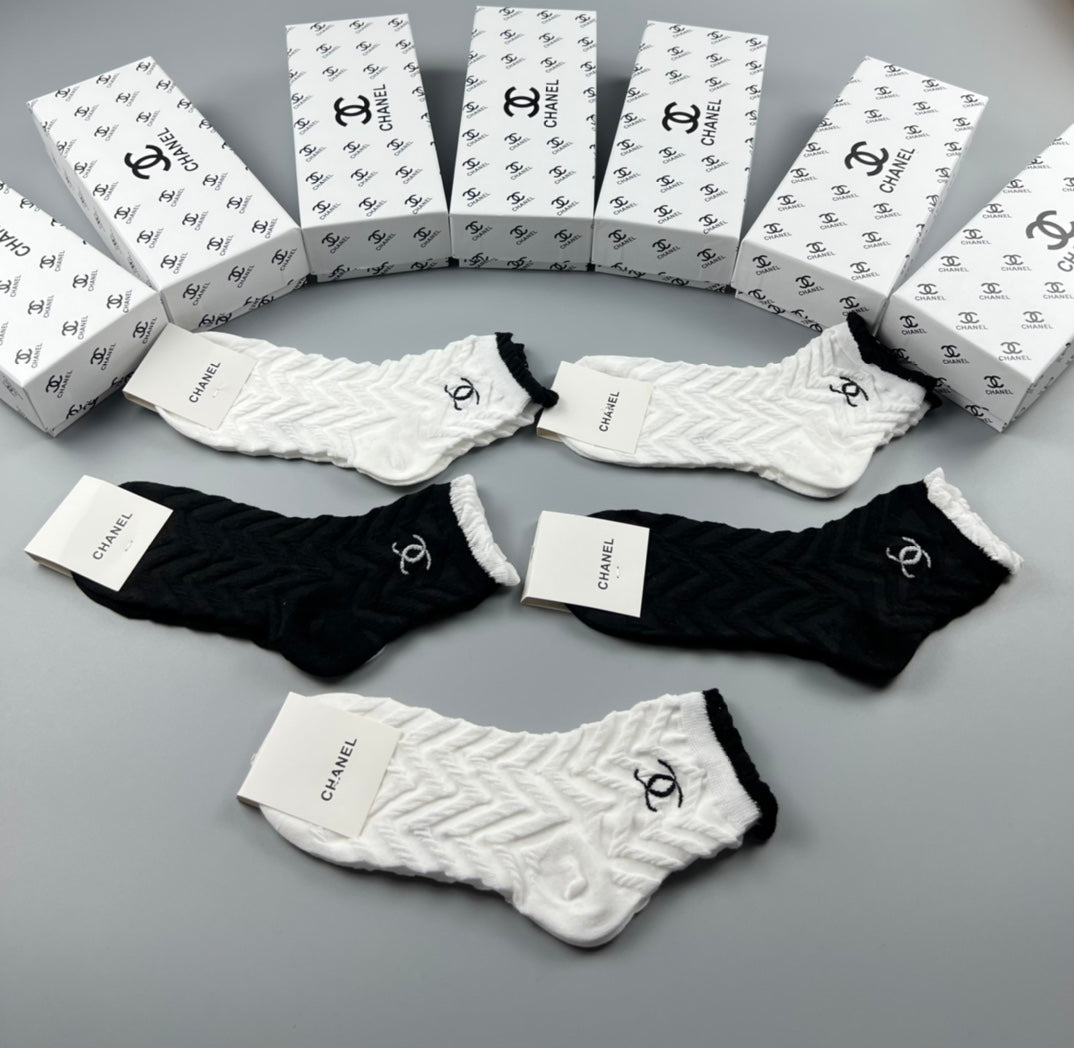 Chanel Brown Cream Black Wide Wordmark Cuffs Crew Socks, image 4