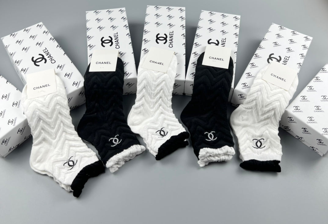 Chanel Brown Cream Black Wide Wordmark Cuffs Crew Socks, image 5