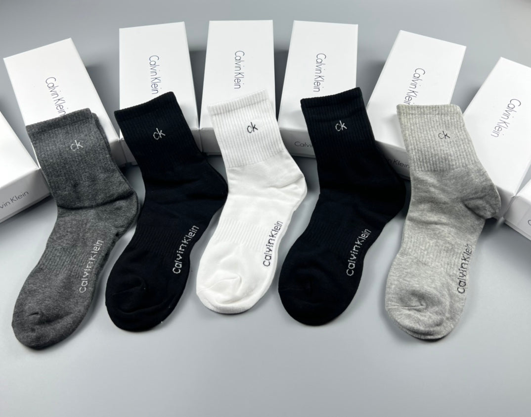 Calvin Klein Neutral Shades Plain Tall Cuffs Crew Socks, image 4