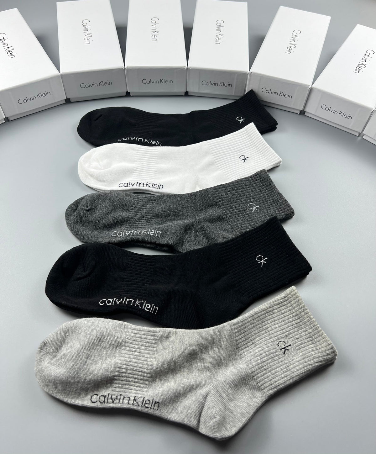 Calvin Klein Neutral Shades Plain Tall Cuffs Crew Socks, image 8