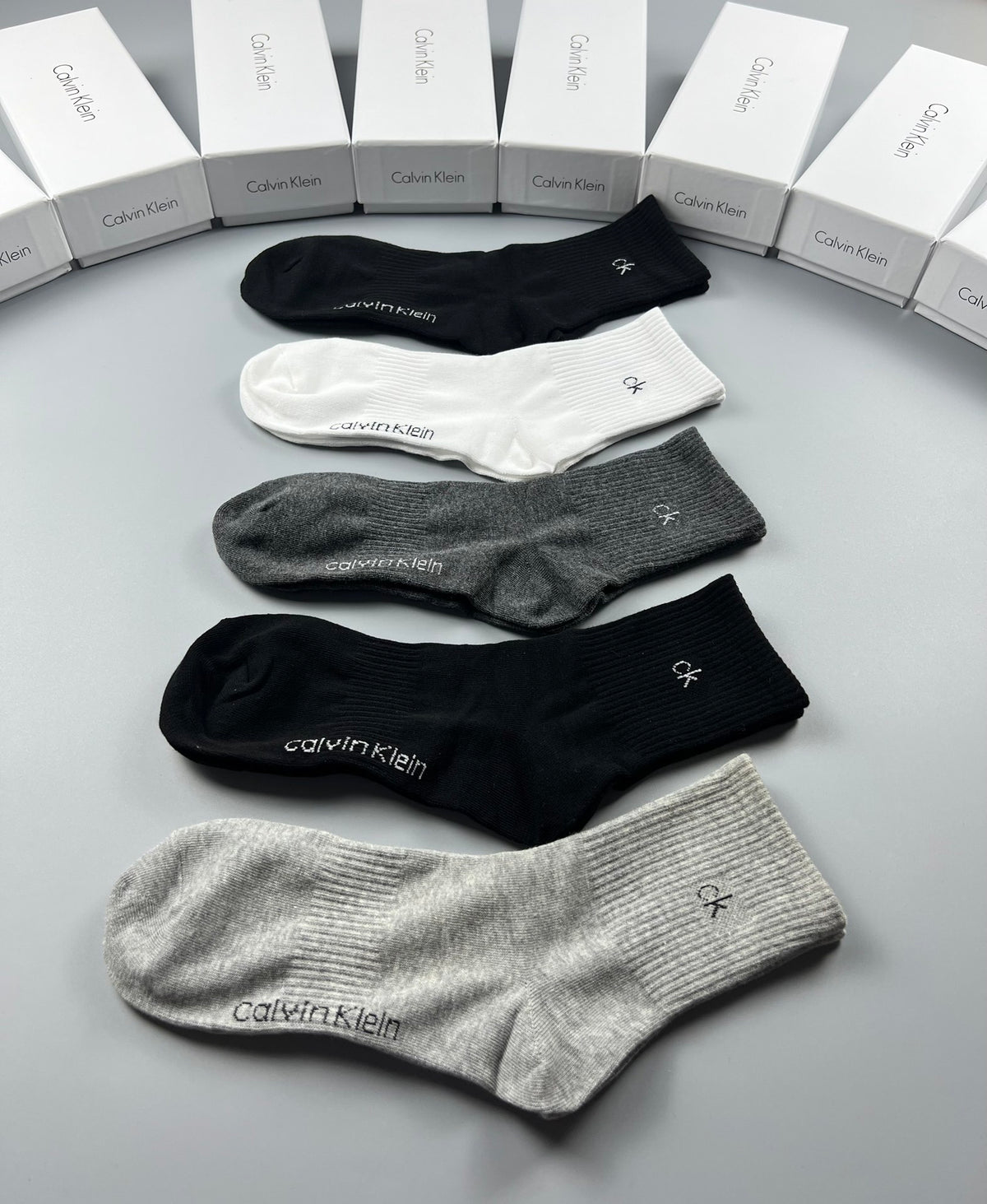 Calvin Klein Neutral Shades Plain Tall Cuffs Crew Socks, image 9
