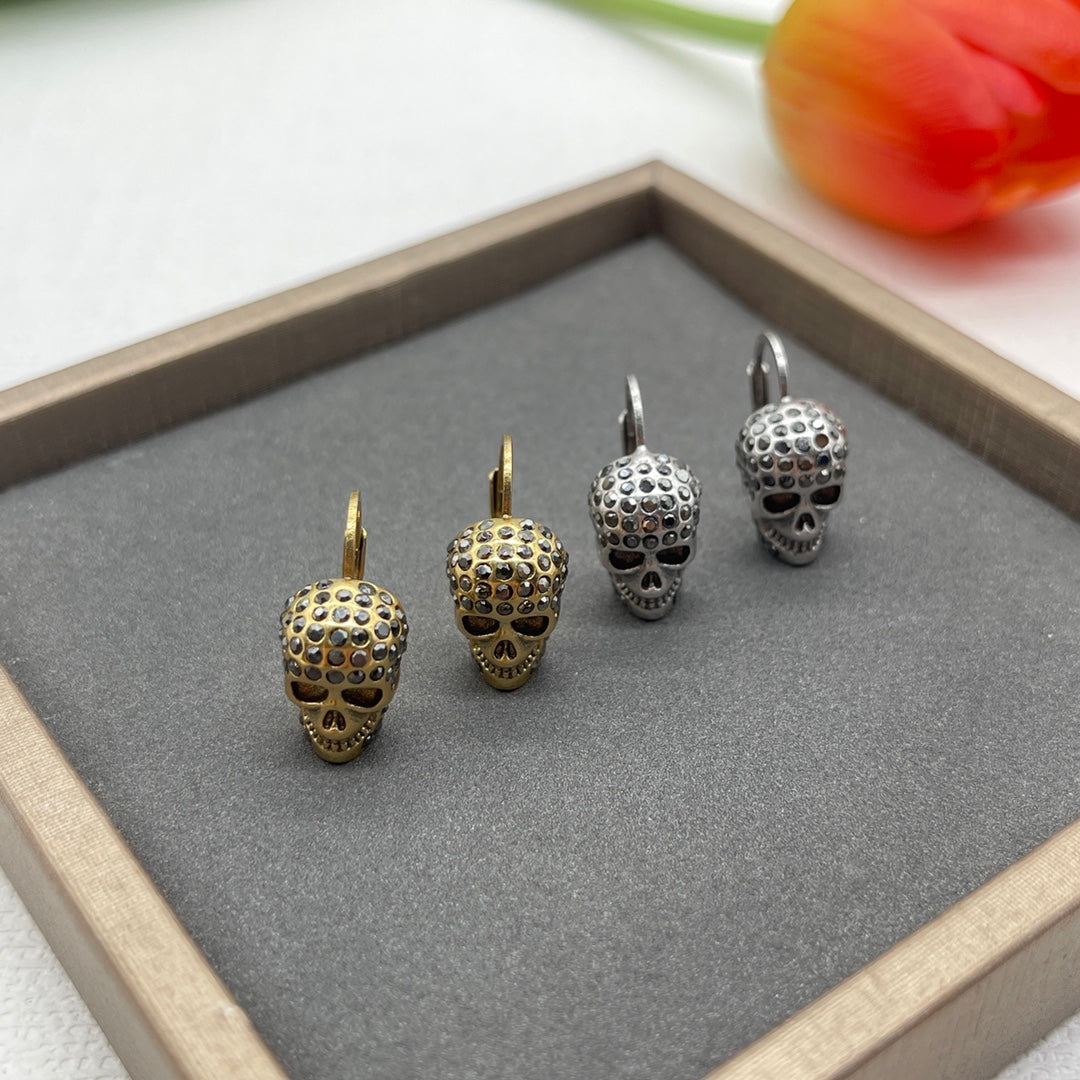 Alexander McQueen Compact Logo Stud earrings in Gold Tone, detail view 7