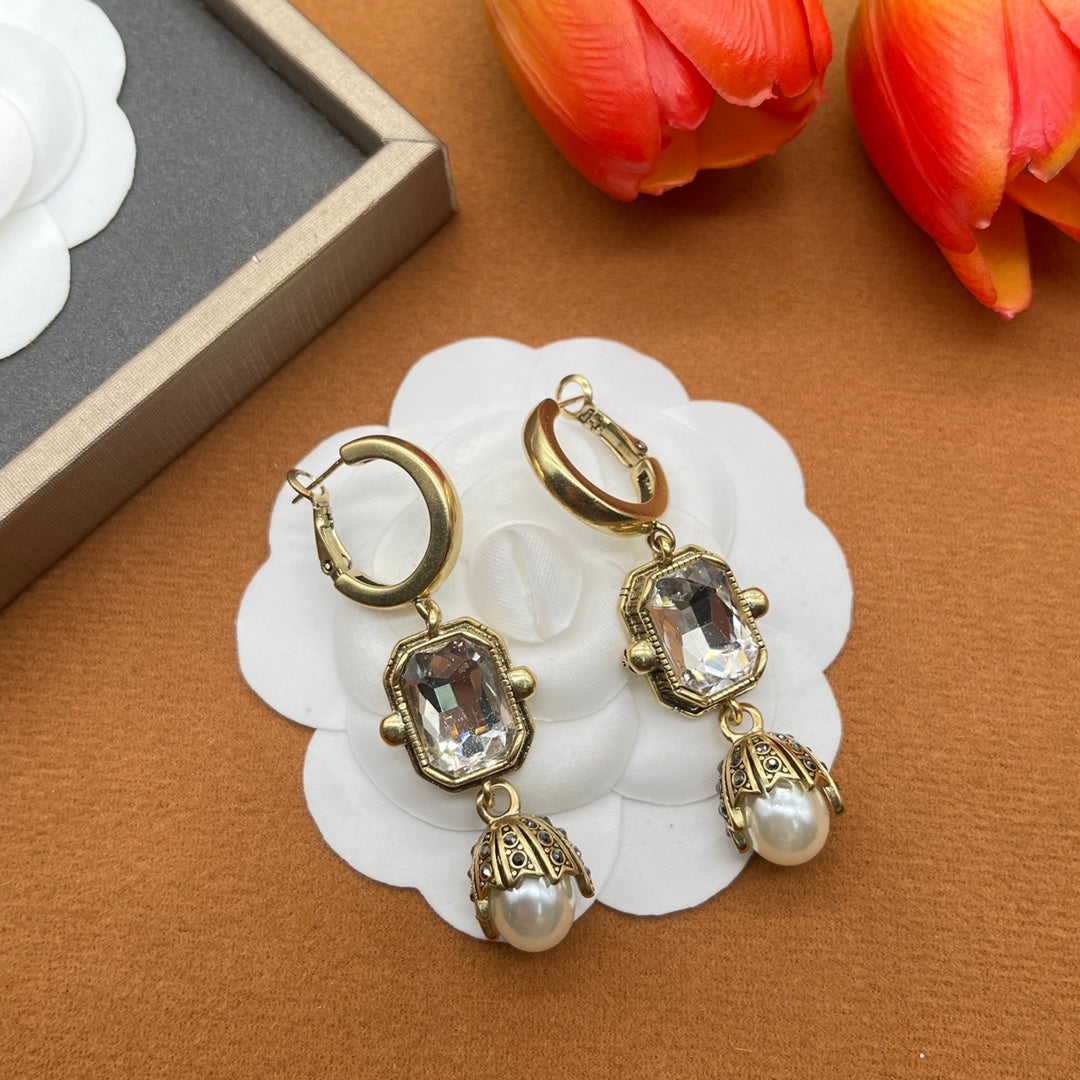 Alexander McQueen Oval Crystal Pearl Drop earrings in Gold Tone, main view