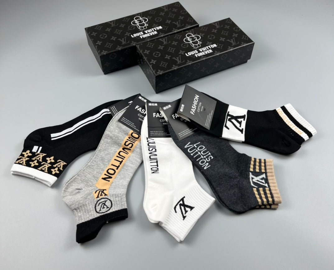 Louis Vuitton Black White Grey Graphic Stripe Mix Crew Socks, image 2