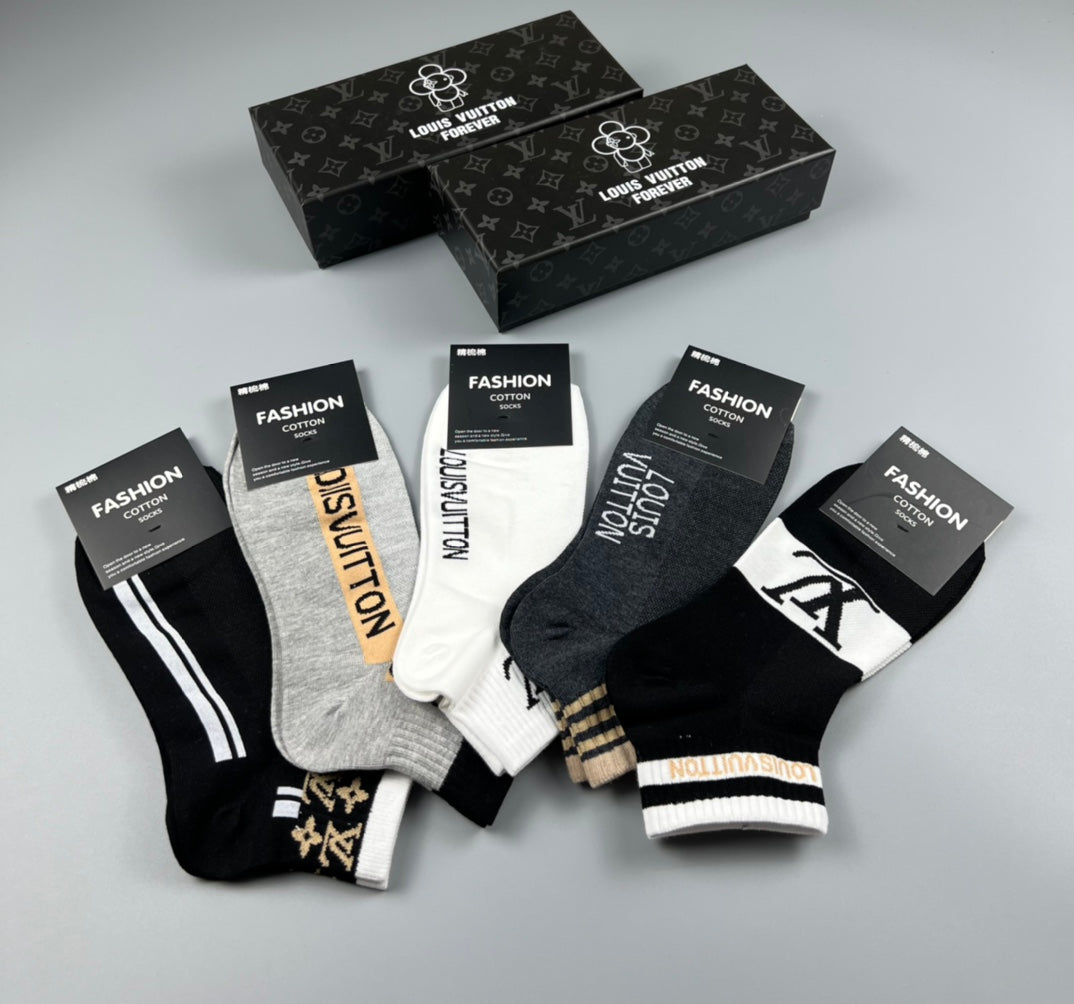 Louis Vuitton Black White Grey Graphic Stripe Mix Crew Socks, image 3