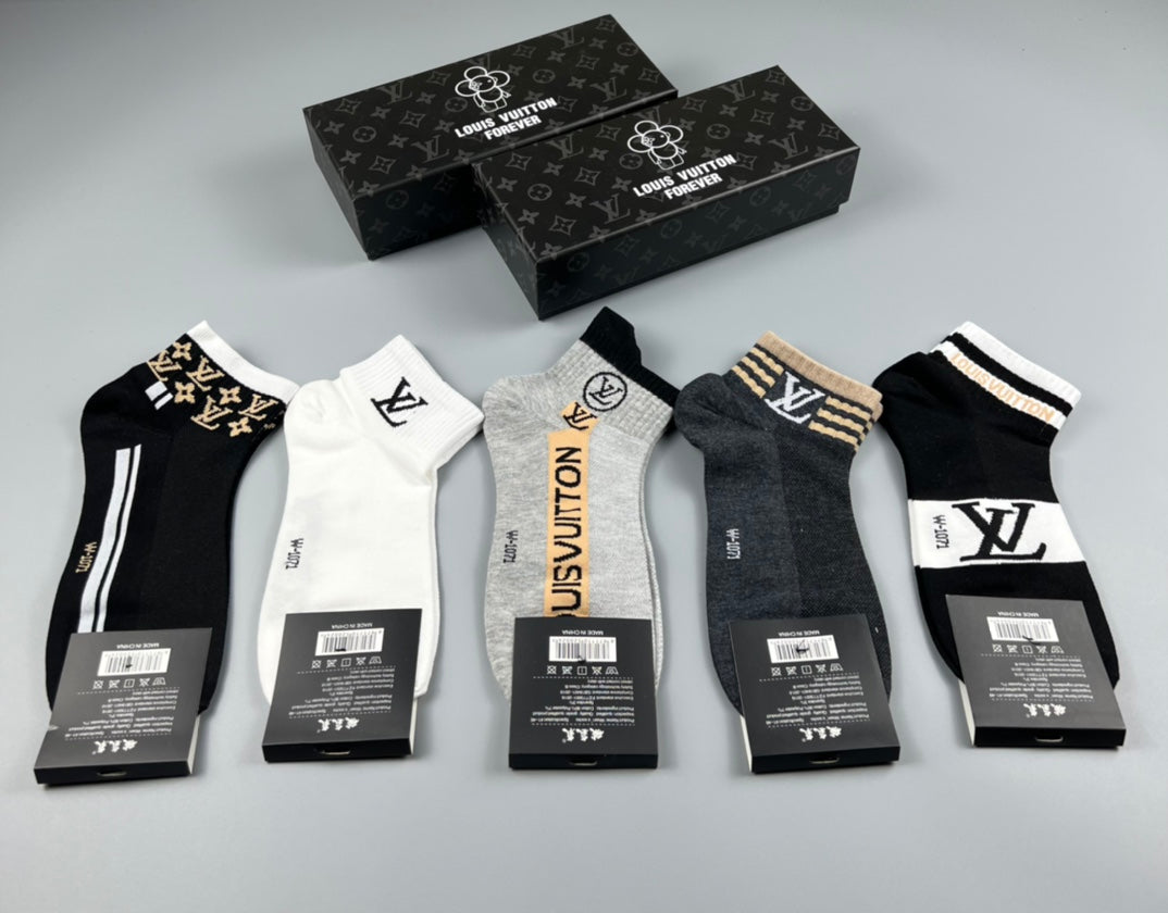 Louis Vuitton Black White Grey Graphic Stripe Mix Crew Socks, image 5