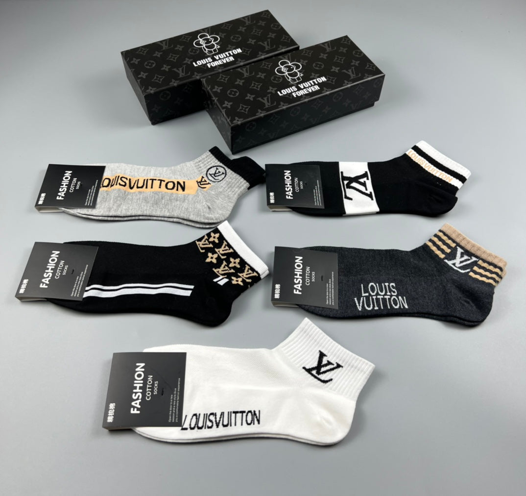 Louis Vuitton Black White Grey Graphic Stripe Mix Crew Socks, image 4