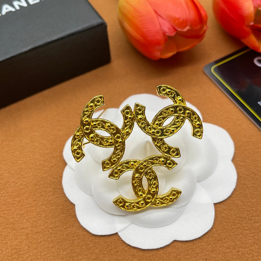 Chanel style brooches - product photo 1