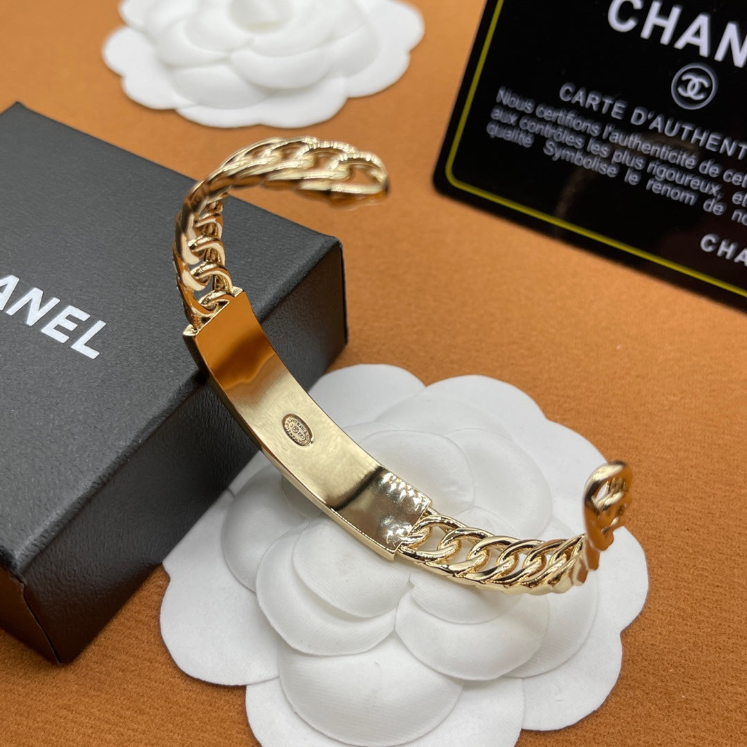 Chanel style bracelets - product photo 5