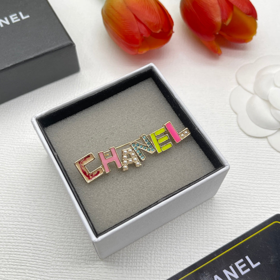 Chanel style brooches - product photo 2