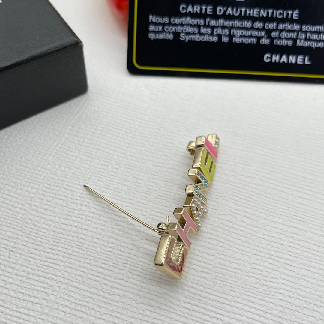 Chanel style brooches - product photo 4