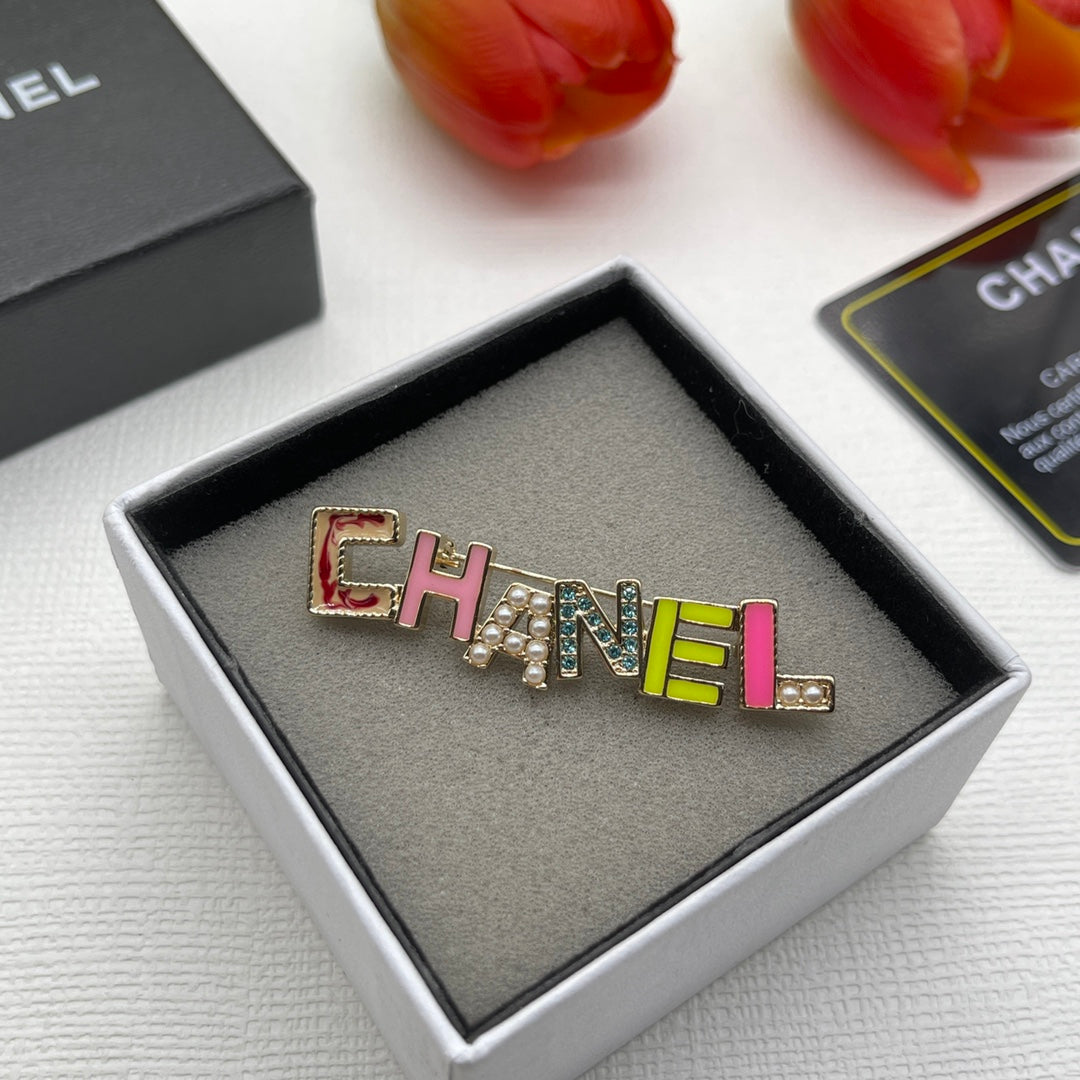 Chanel style brooches - product photo 1