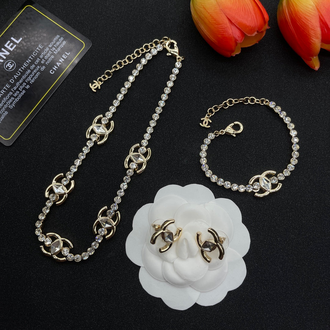 Chanel style bracelets - product photo 7