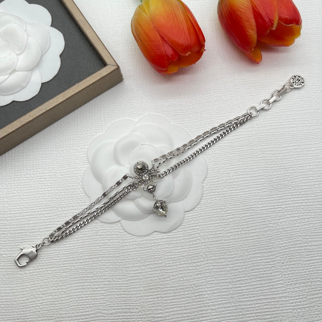 Alexander McQueen Fine Chain Skull bracelet in Silver Tone, main view