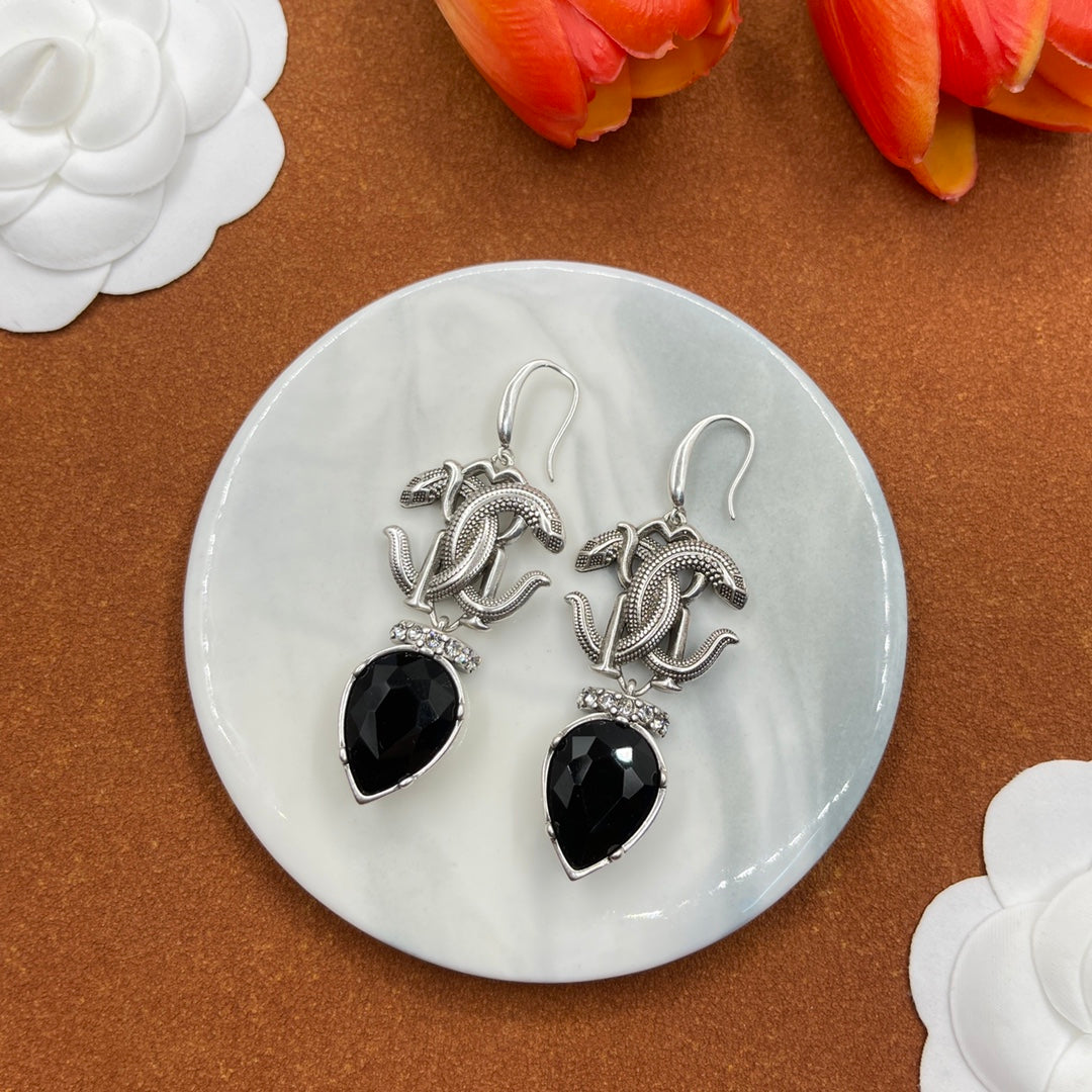 Alexander McQueen Insect Teardrop Crystal earrings in Silver & Black, detail view 15