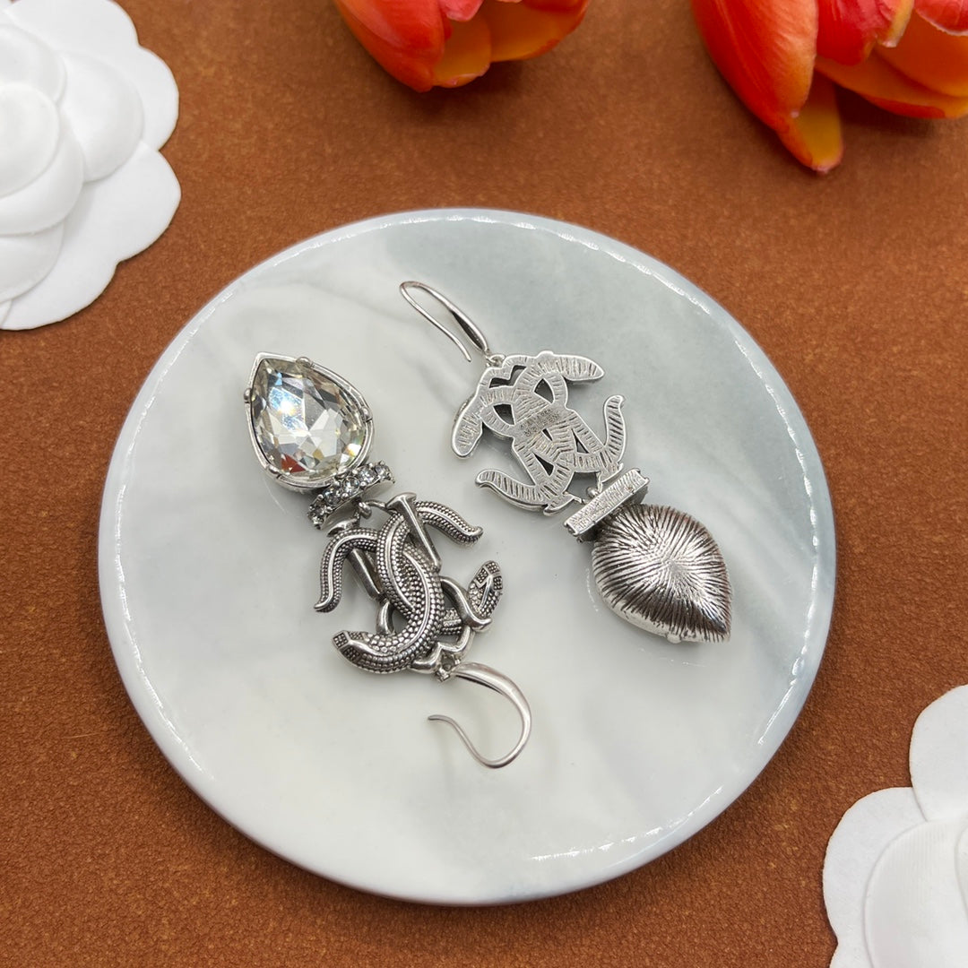 Alexander McQueen Insect Teardrop Crystal earrings in Silver & Clear, detail view 12