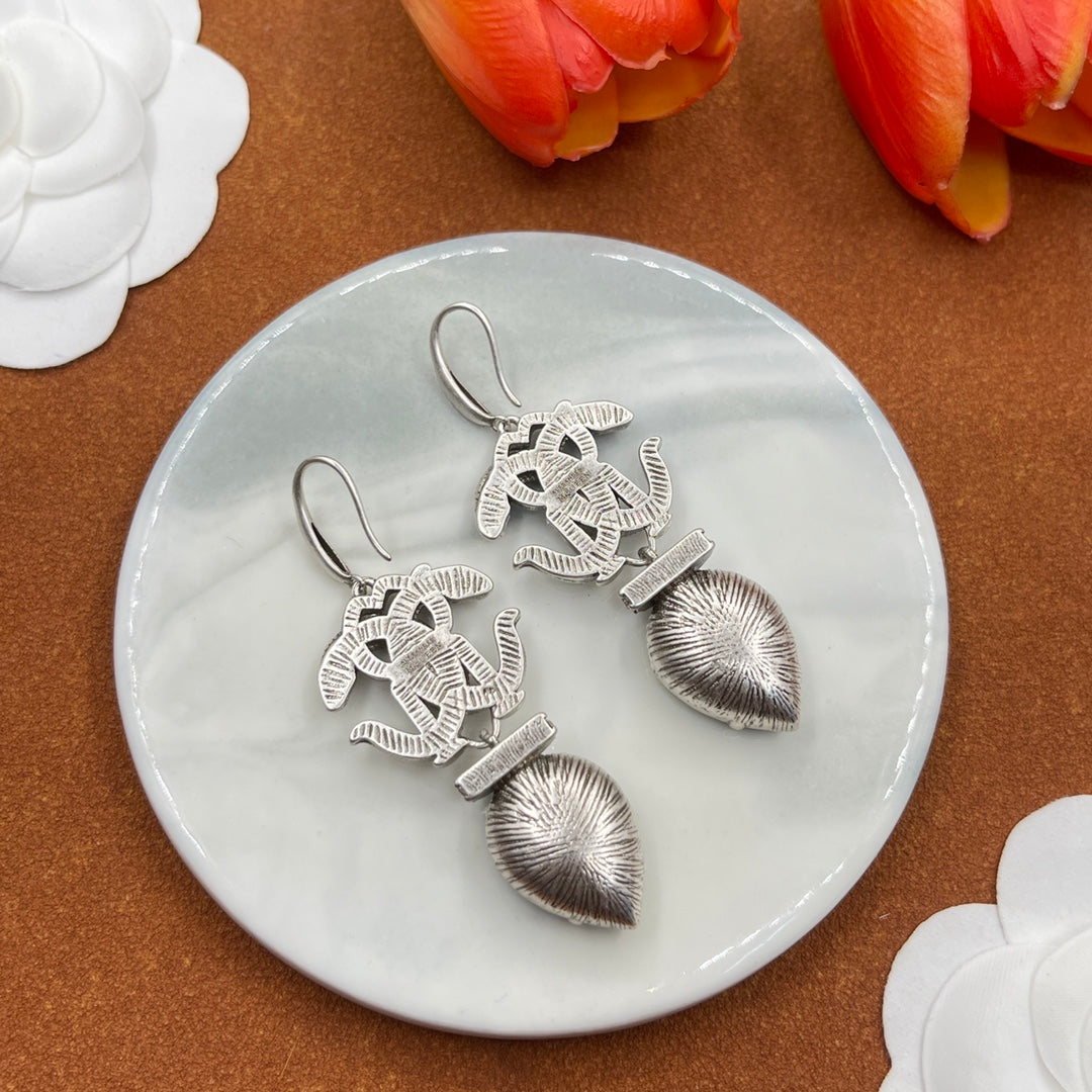 Alexander McQueen Insect Teardrop Crystal earrings in Silver & Green, detail view 6