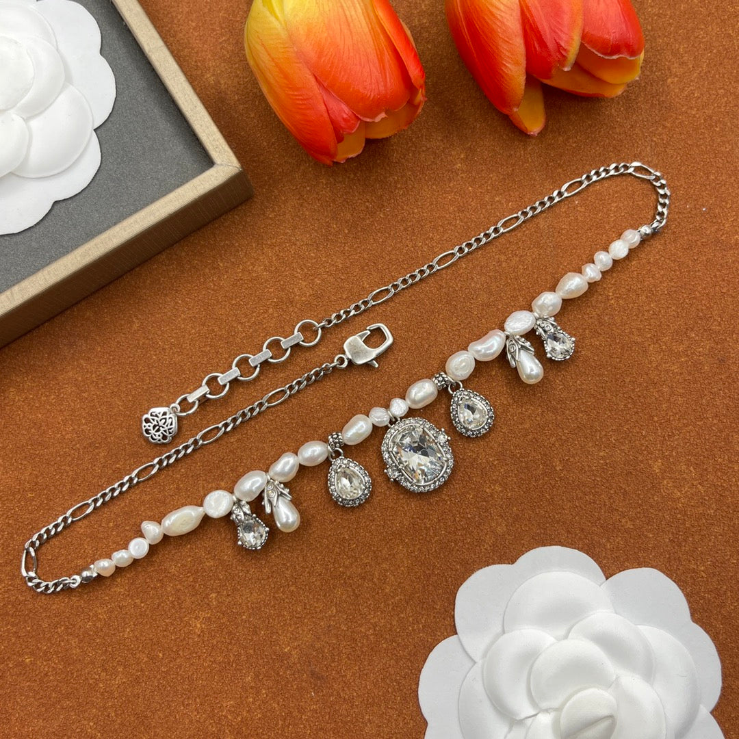Alexander McQueen Pearl Medallion Station necklace in Silver Tone, detail view 2