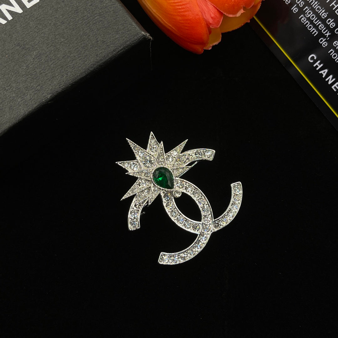 Chanel style brooches - product photo 2
