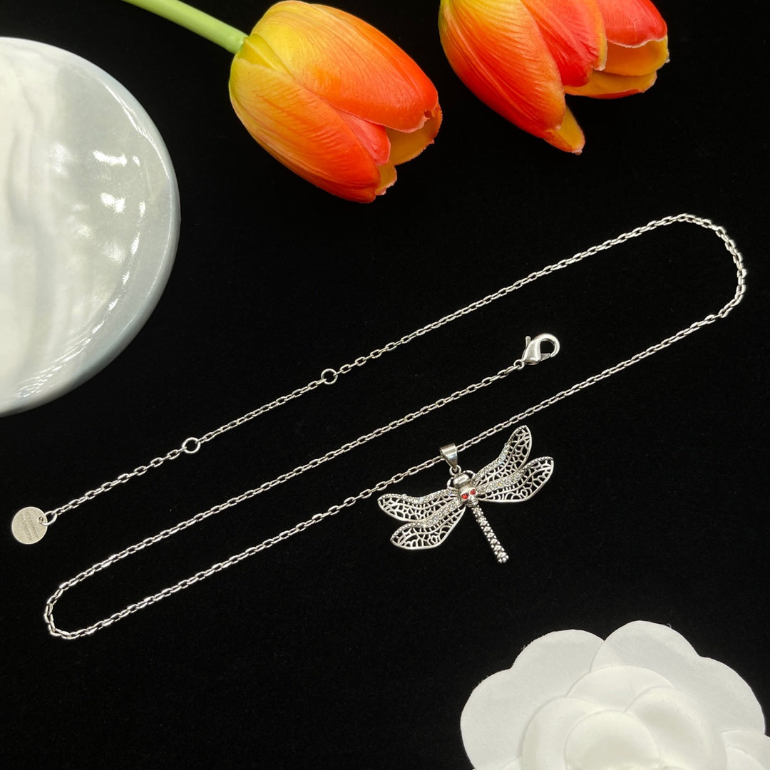 Alexander McQueen Dragonfly Pendant necklace in Silver Tone, detail view 4